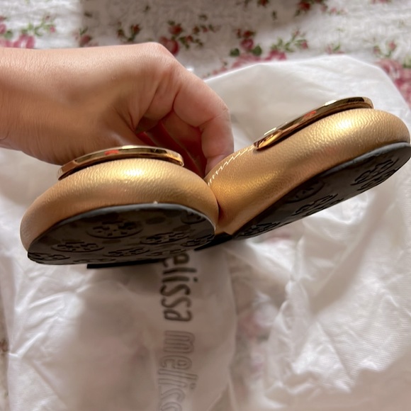 Tory Burch Gold Ballet Flats Size 6.5 - Picture 3 of 7